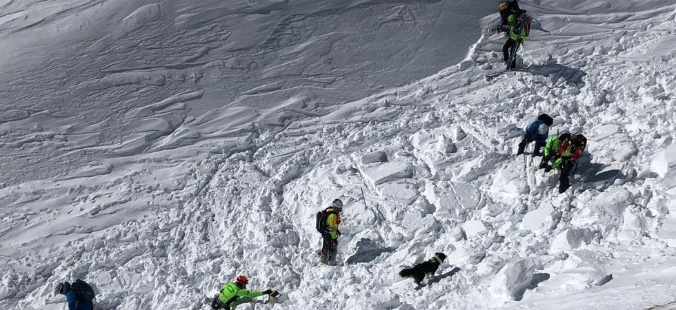 Valanga sul san Pellegrino, salvato un giovanissimo sciatore che stava facendo fuoripista in gruppo